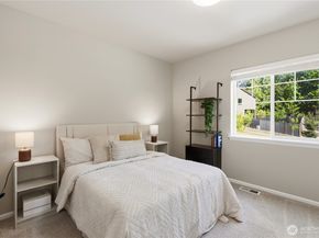 19432 9th Avenue SE, Bothell WA 98012