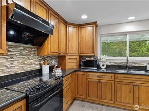 16701 SE 23rd Place, Bellevue WA 98008