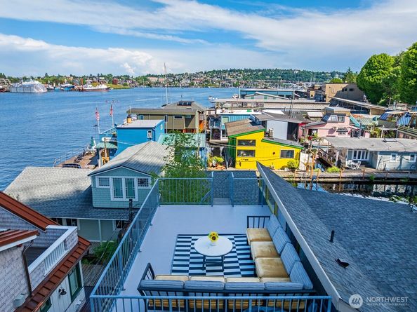 2770 Westlake Avenue N 6, Seattle WA 98109