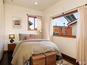2770 Westlake Avenue N 6, Seattle WA 98109