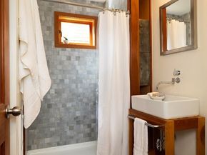 2770 Westlake Avenue N 6, Seattle WA 98109