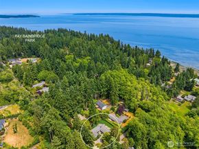 10430 NE Cascade Avenue, Bainbridge Island WA 98110