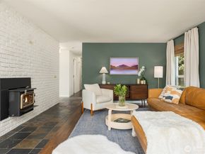 10430 NE Cascade Avenue, Bainbridge Island WA 98110
