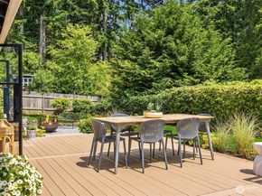 10430 NE Cascade Avenue, Bainbridge Island WA 98110