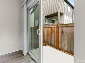 13628 Manor Way C4, Lynnwood WA 98087