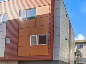 12526 15th Avenue NE D, Seattle WA 98125