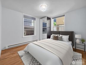 7 Harrison Street 17, Seattle WA 98109