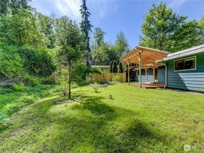 1010 Main Street, Edmonds WA 98020
