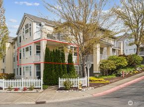 400 S 46th Place B, Renton WA 98055