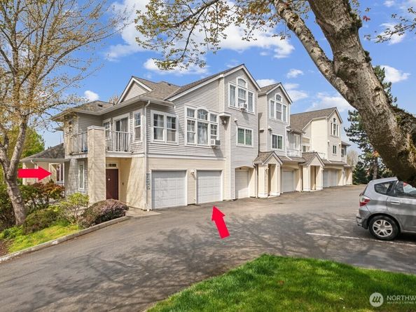 400 S 46th Place B, Renton WA 98055