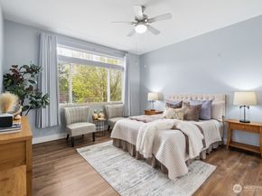 400 S 46th Place B, Renton WA 98055