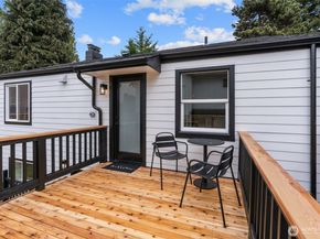 4257 W 33rd Ave W 1, Seattle WA 98199