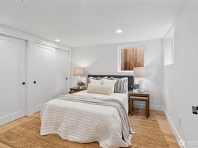 4257 W 33rd Ave W 1, Seattle WA 98199