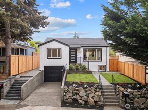 4257 W 33rd Ave W 1, Seattle WA 98199