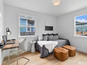 4257 W 33rd Ave W 1, Seattle WA 98199
