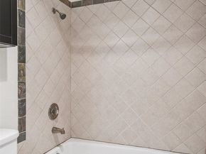 23003 Lakeview Drive 208, Mountlake Terrace WA 98043
