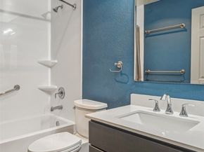23003 Lakeview Drive 208, Mountlake Terrace WA 98043