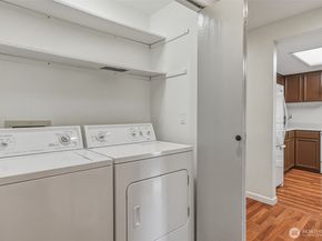 23003 Lakeview Drive 208, Mountlake Terrace WA 98043