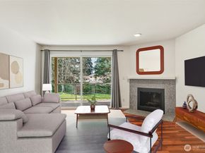 23003 Lakeview Drive 208, Mountlake Terrace WA 98043