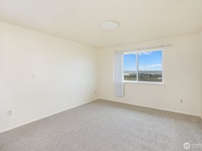 3370 Narrows View Lane NE 202, Bremerton WA 98310