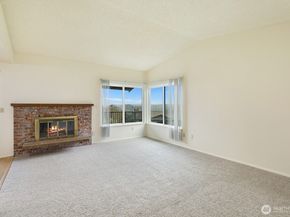 3370 Narrows View Lane NE 202, Bremerton WA 98310