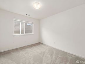 10214 SE 268th Place, Kent WA 98030