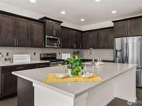 10214 SE 268th Place, Kent WA 98030
