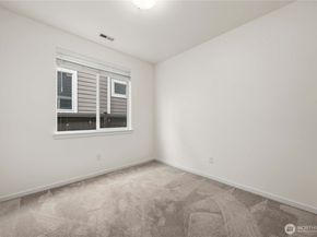 10214 SE 268th Place, Kent WA 98030