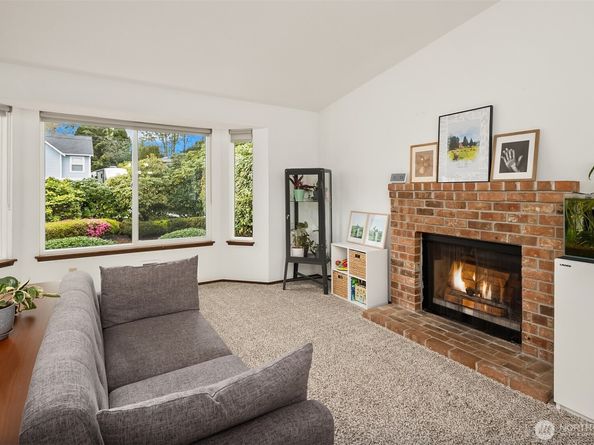 16232 2nd Place W, Lynnwood WA 98087