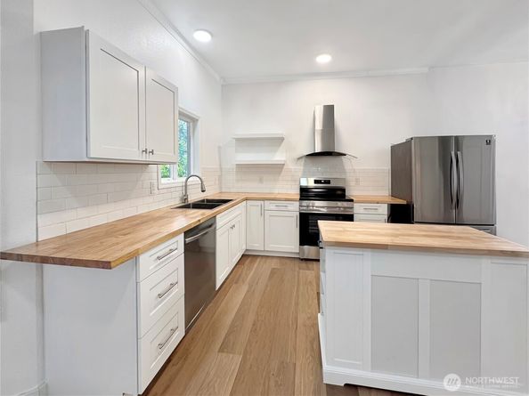9605 132nd Street, Kirkland WA 98034