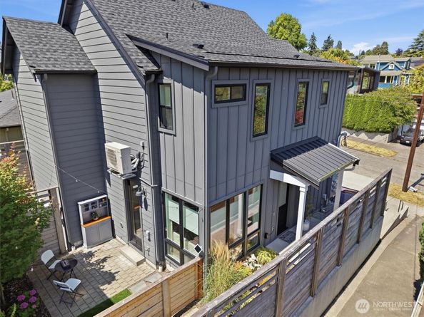 2853 B NW 63rd Street, Seattle WA 98107