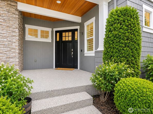 3232 112th Avenue SE, Bellevue WA 98004