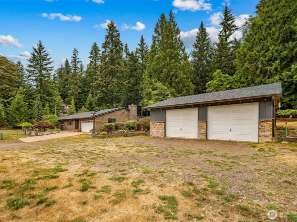14908 221st Avenue NE, Woodinville WA 98077