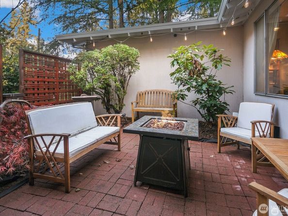 12421 NE 65th Place, Kirkland WA 98033