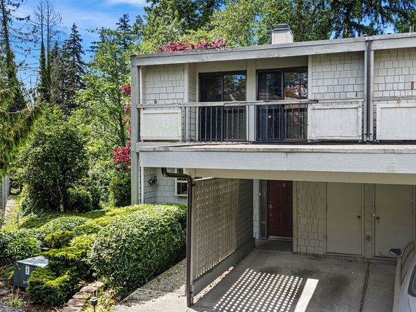 22703 Lakeview Drive E1, Mountlake Terrace WA 98043
