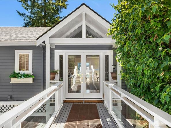 9210 Parkwood Ridge Road, Mercer Island WA 98040