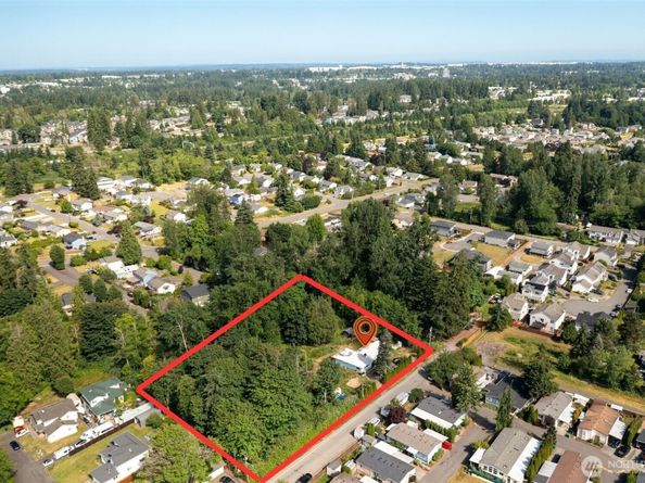 14808 Larch Way, Lynnwood WA 98087