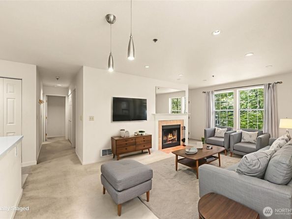 2540 118th Avenue SE 202, Bellevue WA 98005