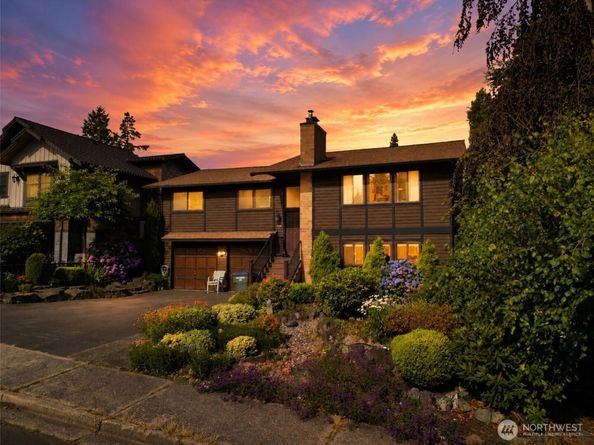 1136 7th Avenue S, Edmonds WA 98020