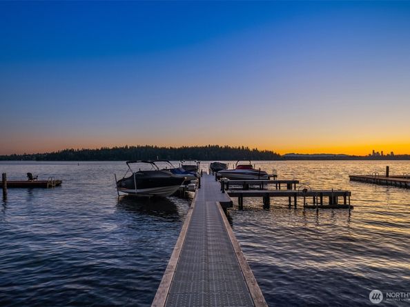 4889 Forest Avenue SE, Mercer Island WA 98040