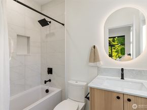 3832 32nd Avenue W, Seattle WA 98199