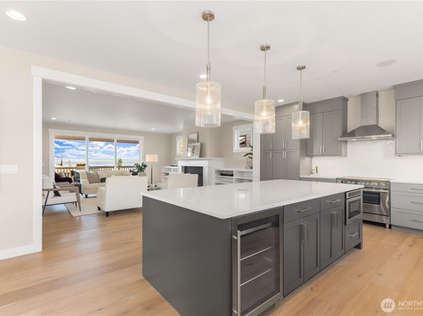 20128 21st Avenue NW, Shoreline WA 98177