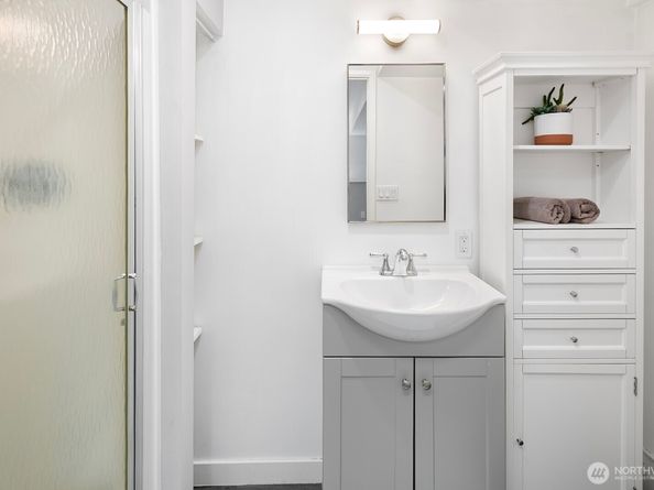 3116 SW Trenton Street, Seattle WA 98126