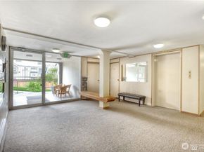 919 2nd Avenue W 204, Seattle WA 98119