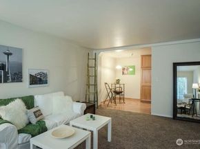 919 2nd Avenue W 204, Seattle WA 98119