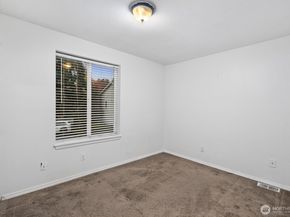 15511 35th Avenue W H, Lynnwood WA 98087