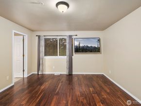 15511 35th Avenue W H, Lynnwood WA 98087