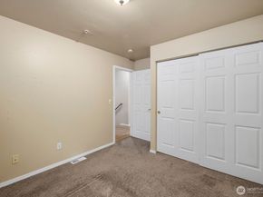 15511 35th Avenue W H, Lynnwood WA 98087