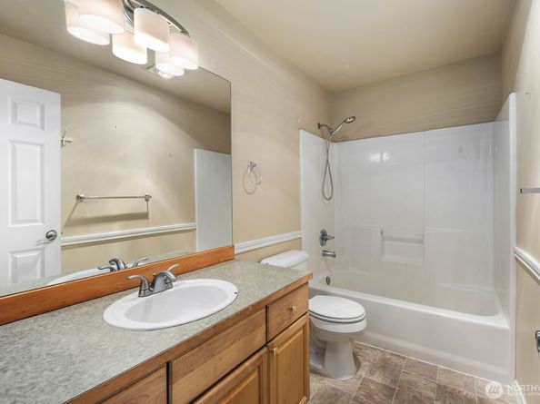 15511 35th Avenue W H, Lynnwood WA 98087