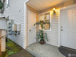 15511 35th Avenue W H, Lynnwood WA 98087